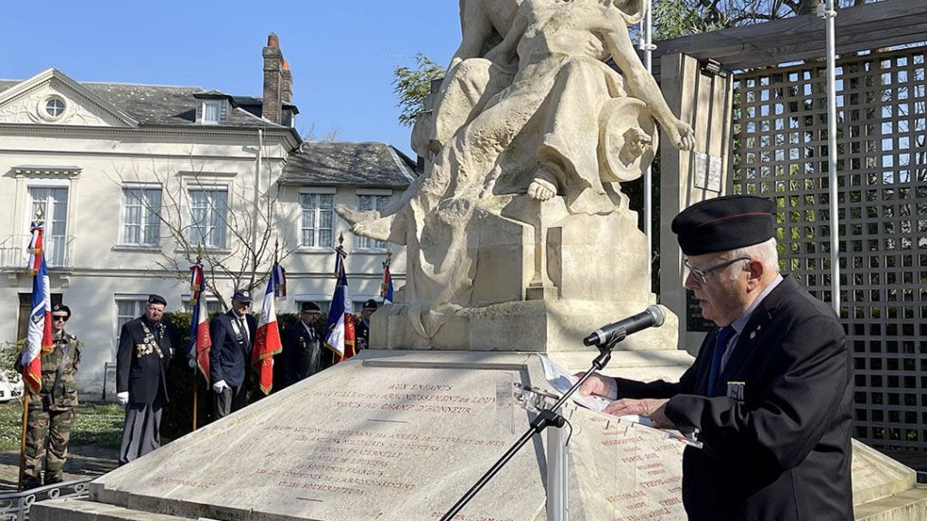 Lecture de l’Ordre du Jour N°11 du Général AILLERET par Monsieur Jean CORNU Président de la FNACA