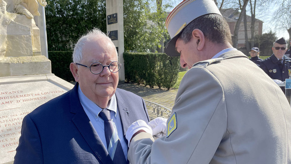 Remise-de-médaille-JPD