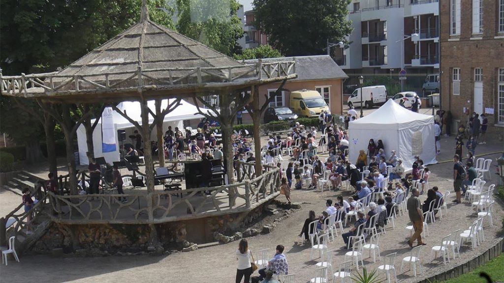 Musique ! L’École de Louviers vous propose huit rendez-vous musicaux en juin : du répertoire classique aux expérimentations électroniques, pour toutes les oreilles et tous les curieux, et c’est toujours gratuit !