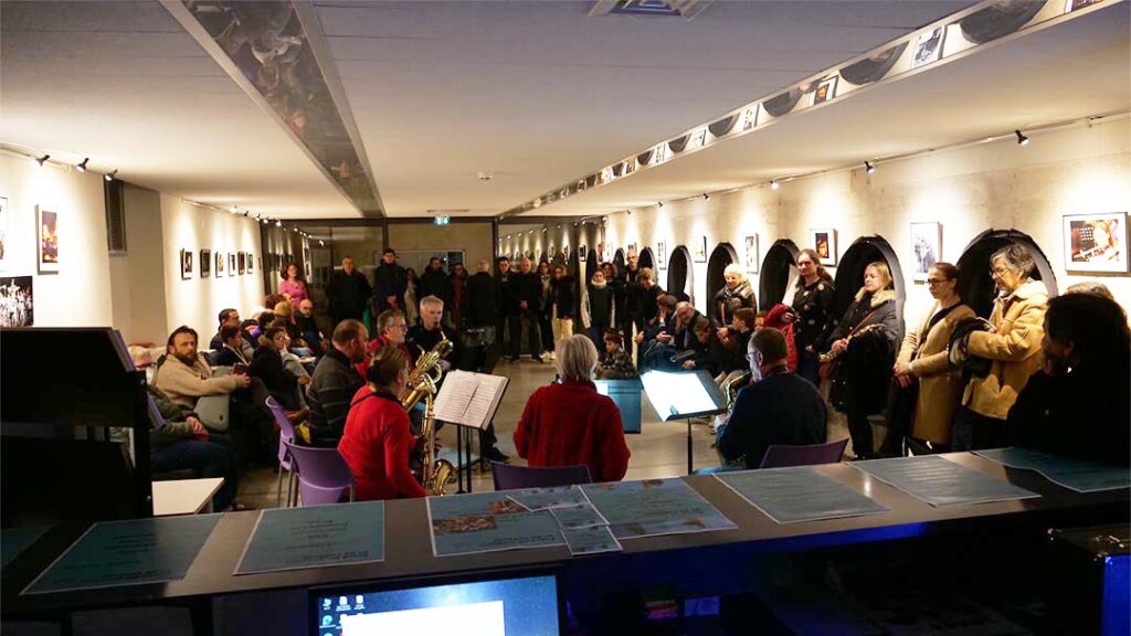 La Nuit des conservatoires 2024. Vous pourrez vous balader librement dans l'ancien Couvent des pénitents, à la découverte de nombreuses propositions musicales, à découvrir au gré de vos déambulations.