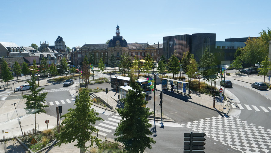 Place Thorel